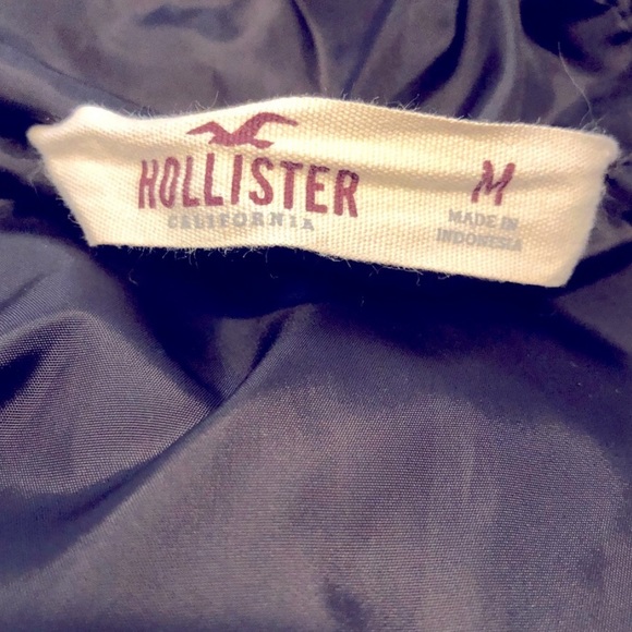 EUC Women’s Brown Puffer Coat, Down Free, Hollister - Picture 2 of 3